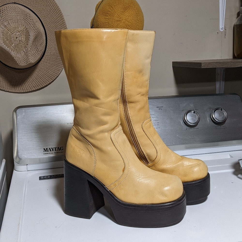 VINTAGE Candies Leather Platform Funky Chunky Heeled Boots